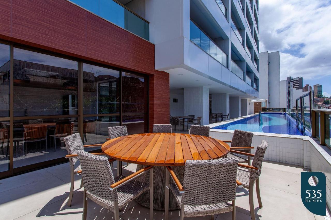 Apartamento Vista Mar Na Barra Em Wi-fi 200 Mbps *